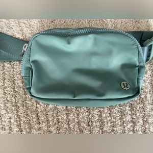 Lululemon Extended Strap Belt Bag-Tidewater Teal